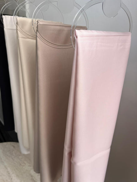 מטפחת סאטן מרובעת