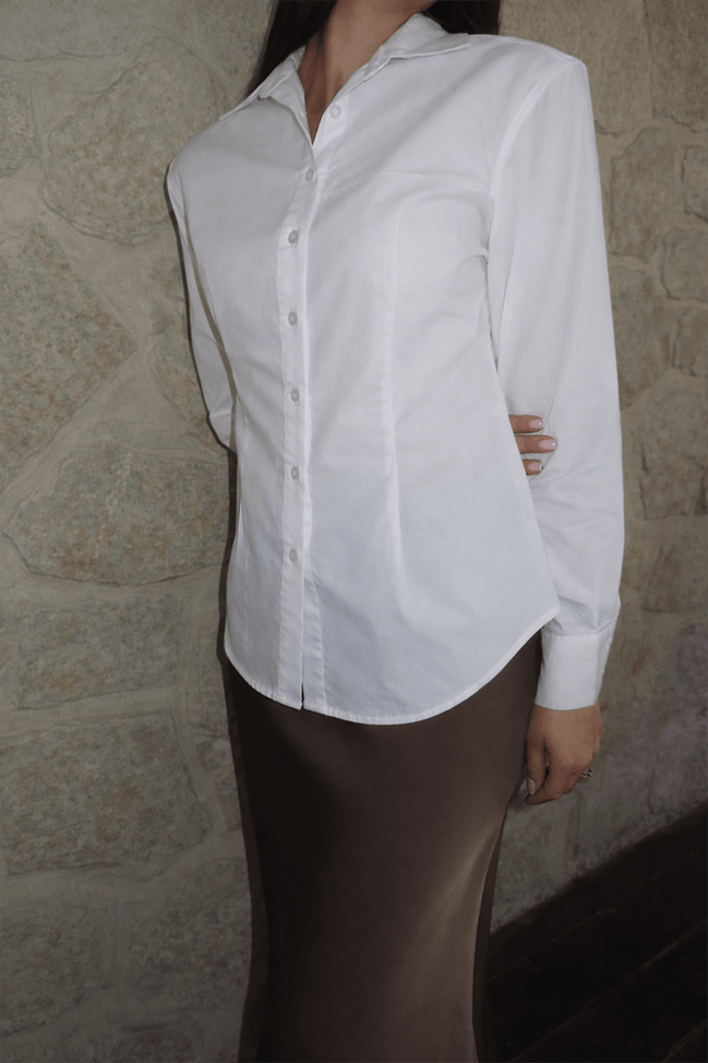 מכופתרת Milano